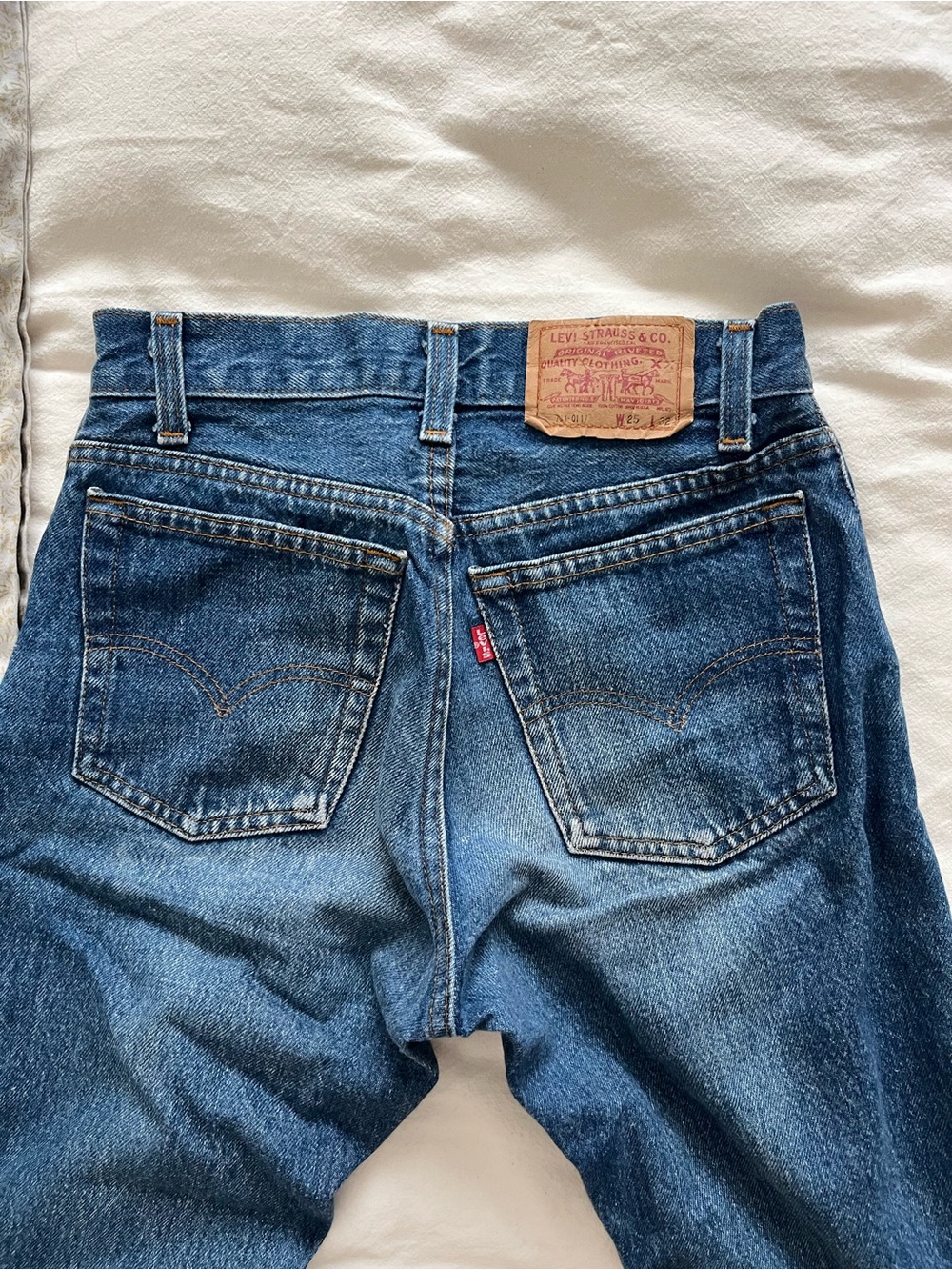 Vintage 701 501 Levi’s. Perfect Blue Denim. Size 25. Original hem. USA - Picture 2 of 13